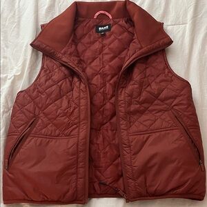 Bass Quilted Puffer Vest in Rust Red